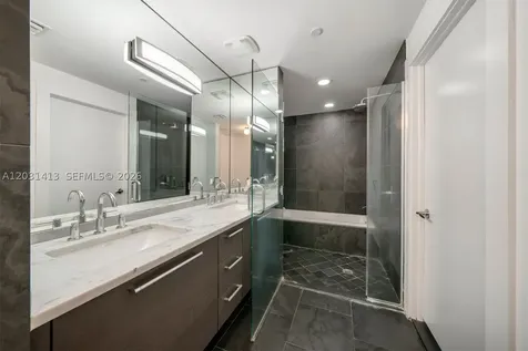 900 Biscayne Boulevard Miami FL 33132