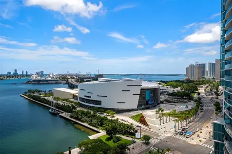 900 Biscayne Boulevard Miami FL 33132