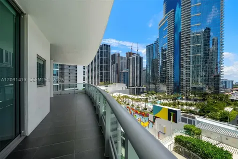 900 Biscayne Boulevard Miami FL 33132