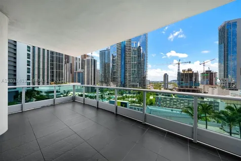 900 Biscayne Boulevard Miami FL 33132