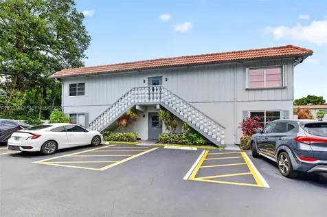 649 W Oakland Park Boulevard Oakland Park FL 33311