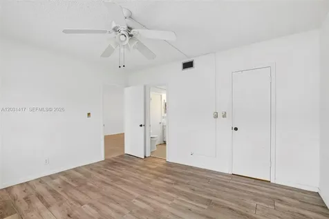 649 W Oakland Park Boulevard Oakland Park FL 33311