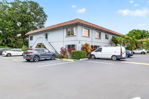 649 W Oakland Park Boulevard Oakland Park FL 33311