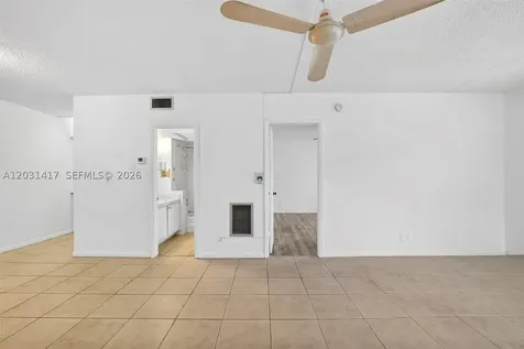 649 W Oakland Park Boulevard Oakland Park FL 33311