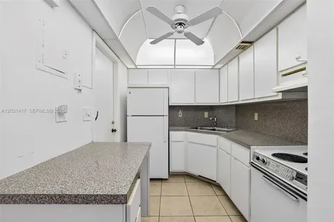 649 W Oakland Park Boulevard Oakland Park FL 33311