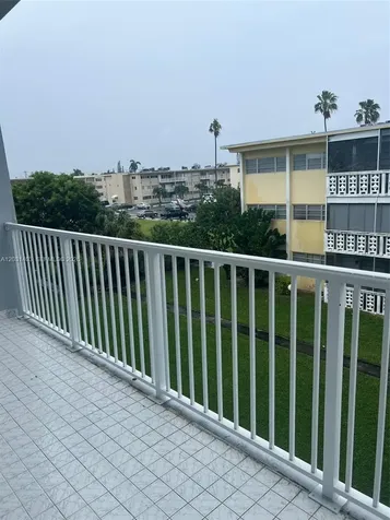 16801 NE 14th Avenue Miami FL 33162