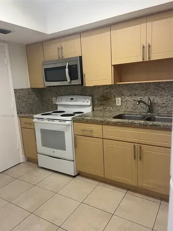 16801 NE 14th Avenue Miami FL 33162