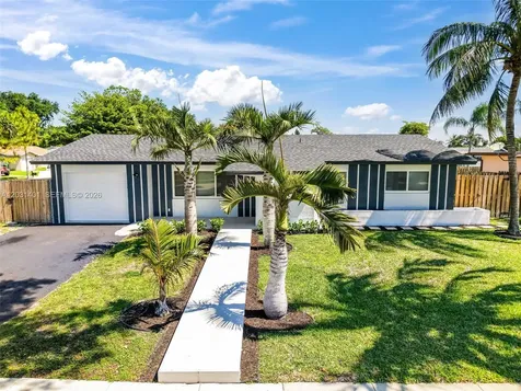 9741 NW 5th Street Pembroke Pines FL 33024