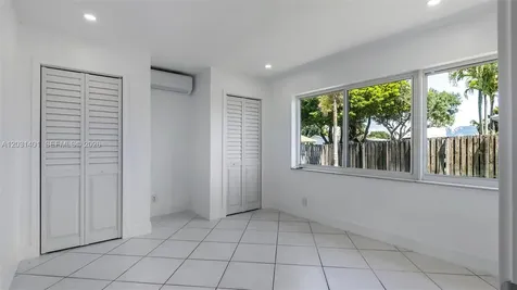9741 NW 5th Street Pembroke Pines FL 33024