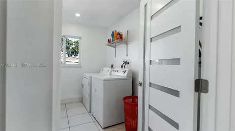 9741 NW 5th Street Pembroke Pines FL 33024