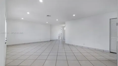 9741 NW 5th Street Pembroke Pines FL 33024