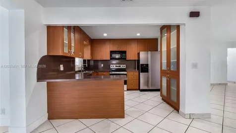 9741 NW 5th Street Pembroke Pines FL 33024
