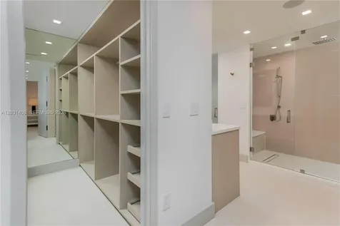 301 E Shore Drive E Miami FL 33133