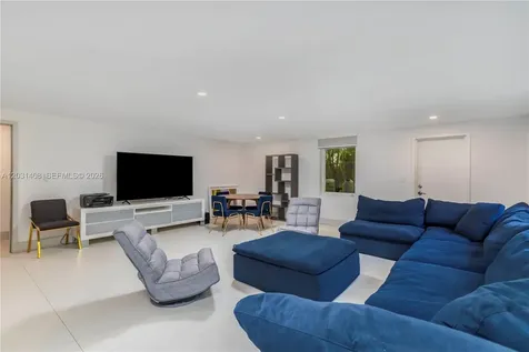301 E Shore Drive E Miami FL 33133
