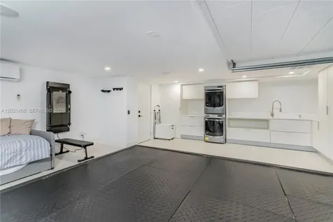 301 E Shore Drive E Miami FL 33133