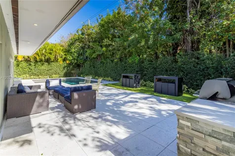 301 E Shore Drive E Miami FL 33133