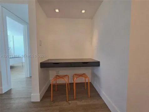 800 West Avenue Miami Beach FL 33139