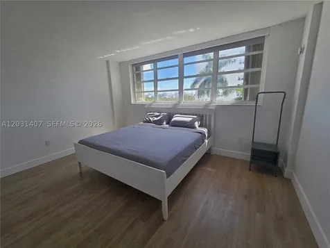 800 West Avenue Miami Beach FL 33139