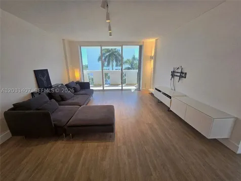 800 West Avenue Miami Beach FL 33139