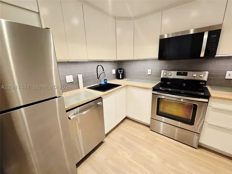 800 West Avenue Miami Beach FL 33139