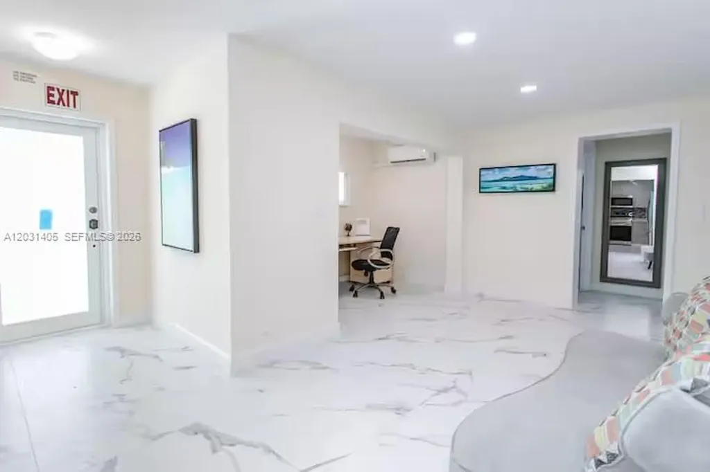 1716 Liberty Street Hollywood FL 33020