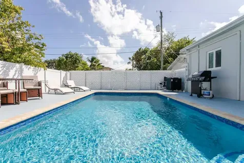 1716 Liberty Street Hollywood FL 33020