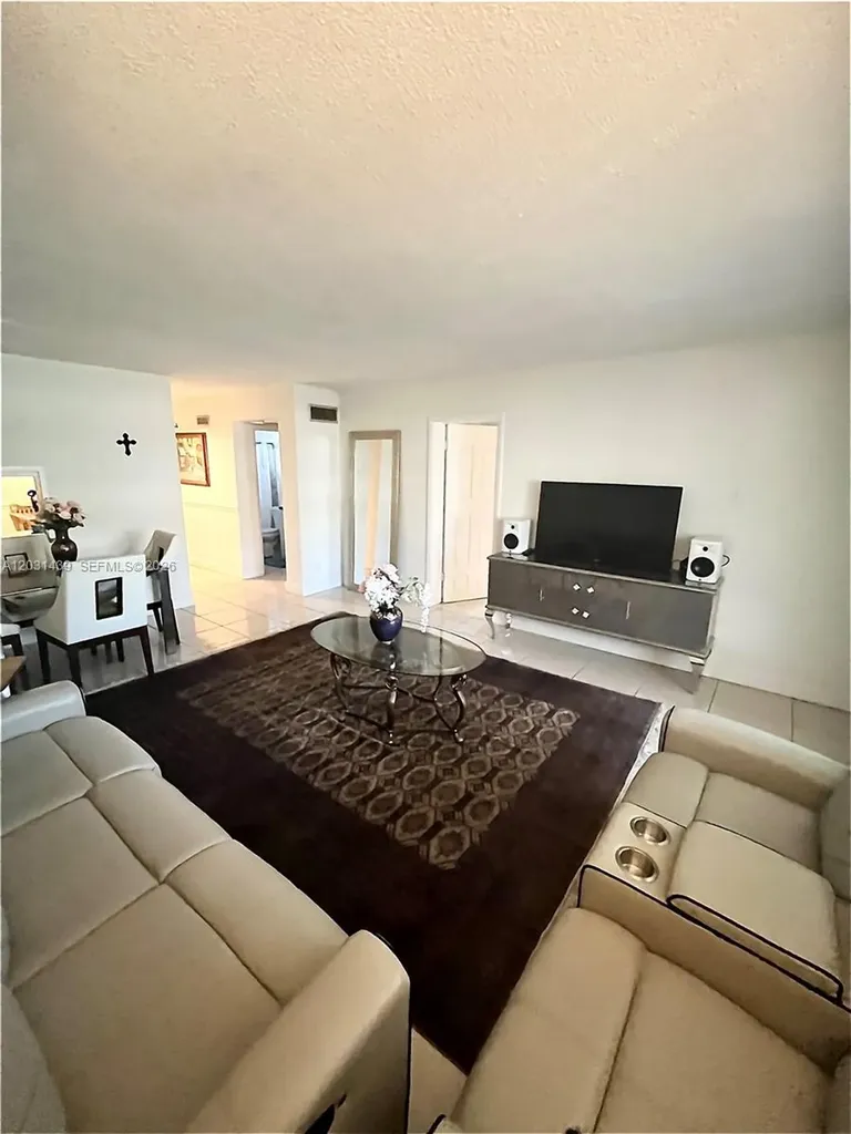 2581 N Garden Drive N Lake Worth FL 33461