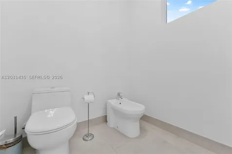 6750 NW 103rd Avenue Doral FL 33178