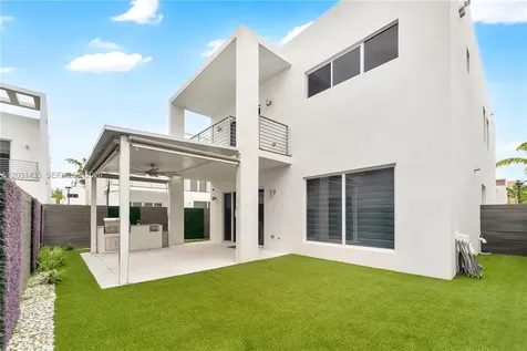 6750 NW 103rd Avenue Doral FL 33178