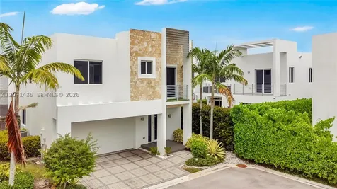 6750 NW 103rd Avenue Doral FL 33178