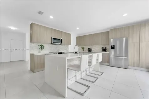 6750 NW 103rd Avenue Doral FL 33178