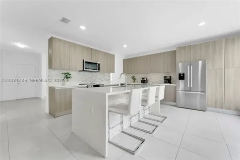 6750 NW 103rd Avenue Doral FL 33178