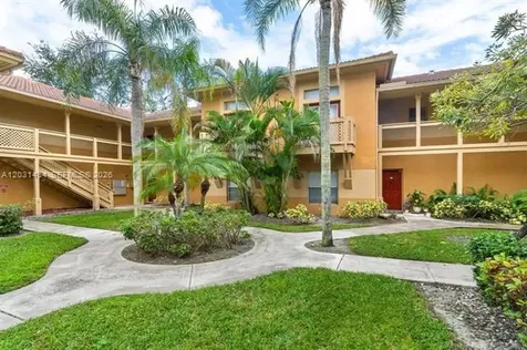 4823 Via Palm Lakes West Palm Beach FL 33417