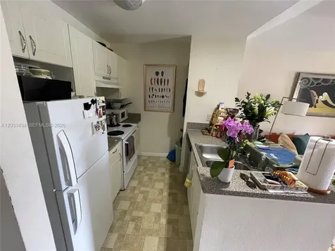 4823 Via Palm Lakes West Palm Beach FL 33417