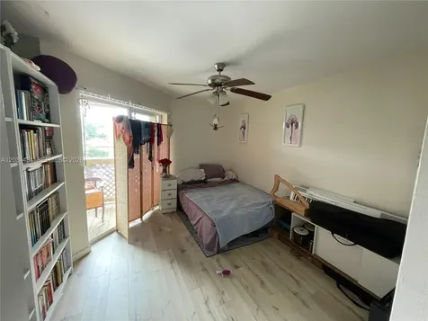 4823 Via Palm Lakes West Palm Beach FL 33417