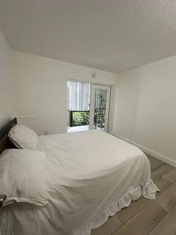 Miami FL 33179
