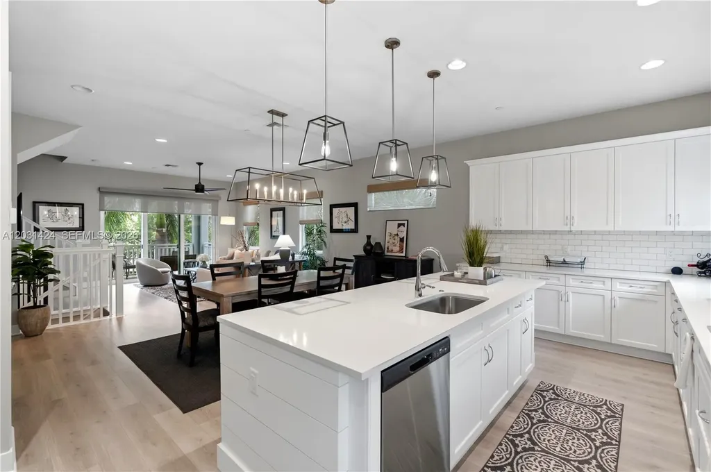 5221 Beckman Terrace Palm Beach Gardens FL 33418