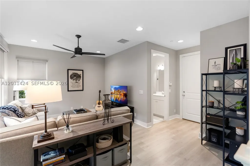 5221 Beckman Terrace Palm Beach Gardens FL 33418