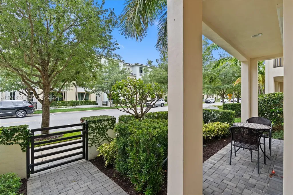 5221 Beckman Terrace Palm Beach Gardens FL 33418