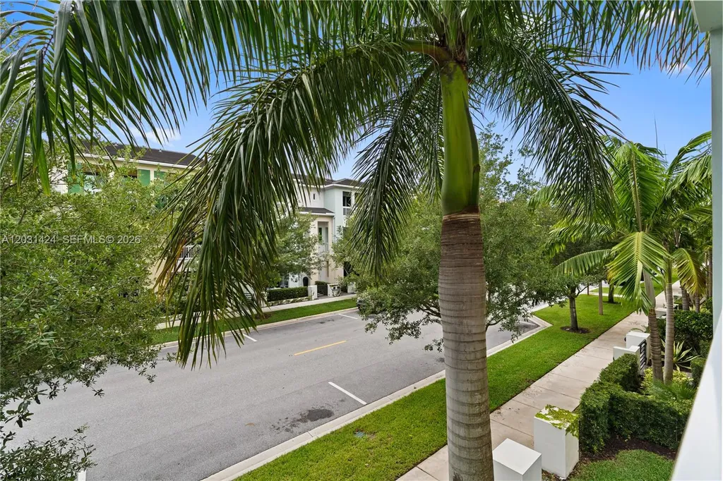 5221 Beckman Terrace Palm Beach Gardens FL 33418
