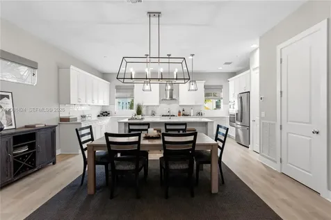 5221 Beckman Terrace Palm Beach Gardens FL 33418
