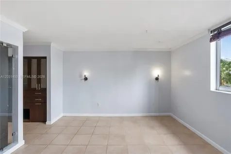 1605 Bay Road Miami Beach FL 33139