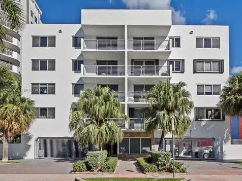1605 Bay Road Miami Beach FL 33139