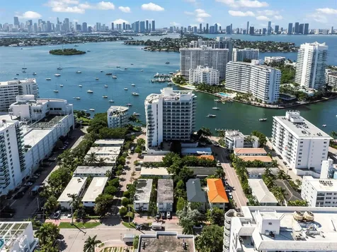 1605 Bay Road Miami Beach FL 33139