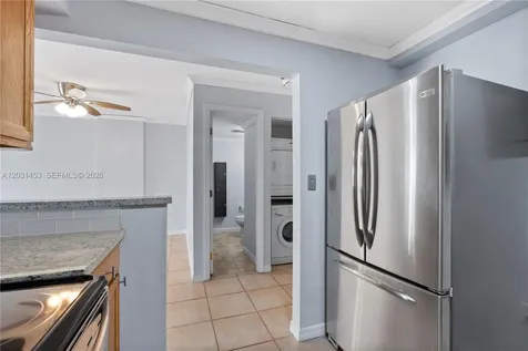 1605 Bay Road Miami Beach FL 33139