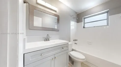 40 W 10th Street Hialeah FL 33010