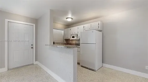 40 W 10th Street Hialeah FL 33010