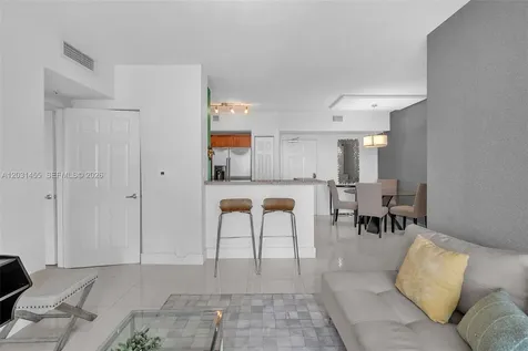 1723 SW 2nd Avenue Miami FL 33129