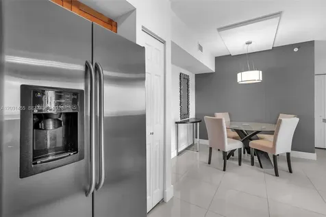 1723 SW 2nd Avenue Miami FL 33129