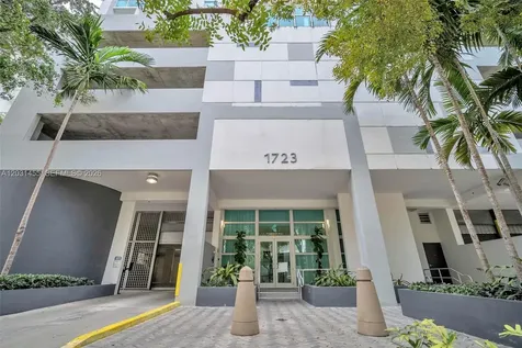 1723 SW 2nd Avenue Miami FL 33129